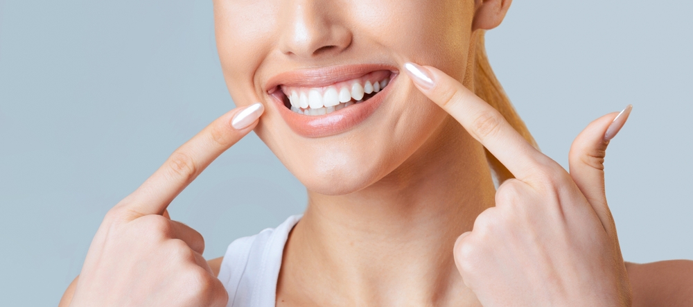 Cosmetic Dentistry in Sarasota: Transforming Smiles with Veneers, Teeth Whitening, and More